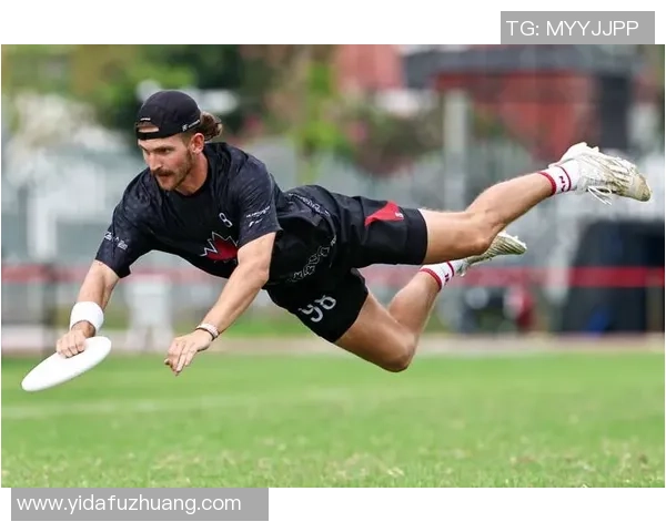 飞盘竞技的魅力与挑战：深入成都飞盘队的耐力训练与团队精神