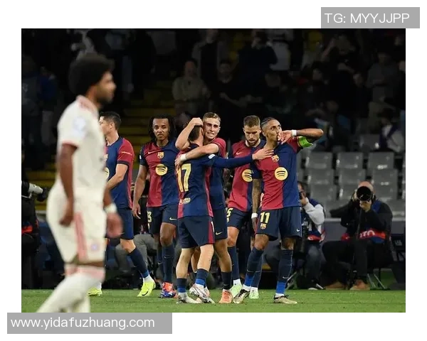 拉菲携手足球明星共同推广品牌形象与运动精神的精彩合作