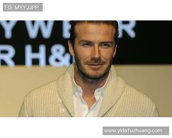 足球明星复古风格女性肖像展现经典魅力与时代交融之美